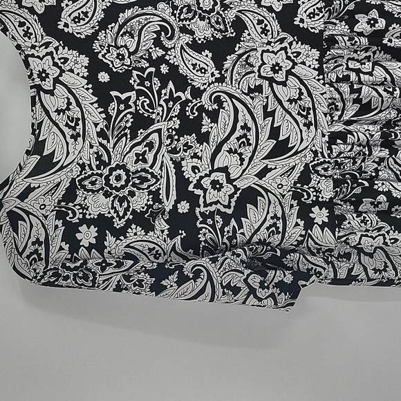 Serengeti Black and White Tunic - Picture 11 of 12